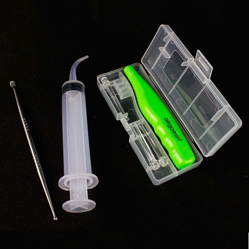 Airgoesin Tonsil Stone Remover Pick with LED Light Non-Slip Handle + Irrigation Syringe + Premium Tool, Pack of 3 Tools